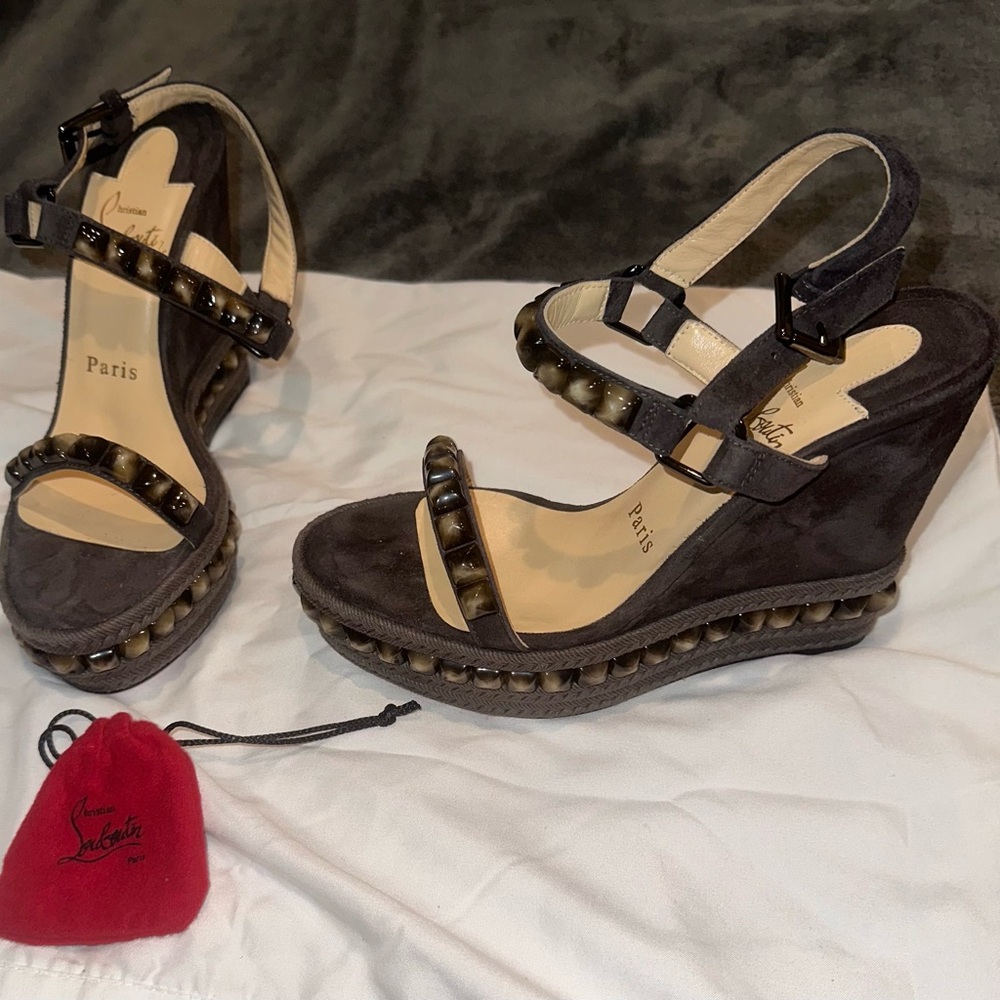 Used once inside house dust bag box extra bead no scuffs and scratches